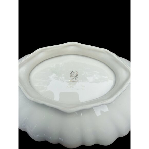 Lenox Vintage Scalloped Porcelain Centerpiece Bowl With Gold Trim 11.5" x 3" Ele - Picture 8 of 9